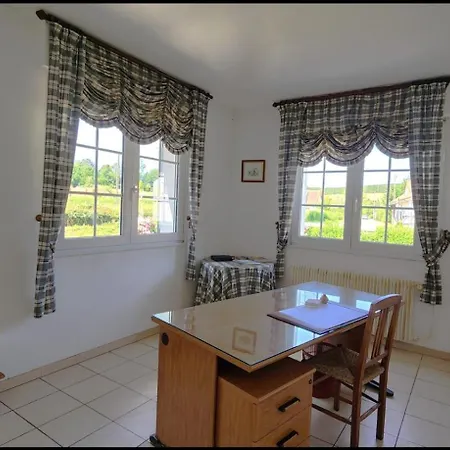 Echappée Belle à La Campagne Avec Piscine Casa de Férias Cormont